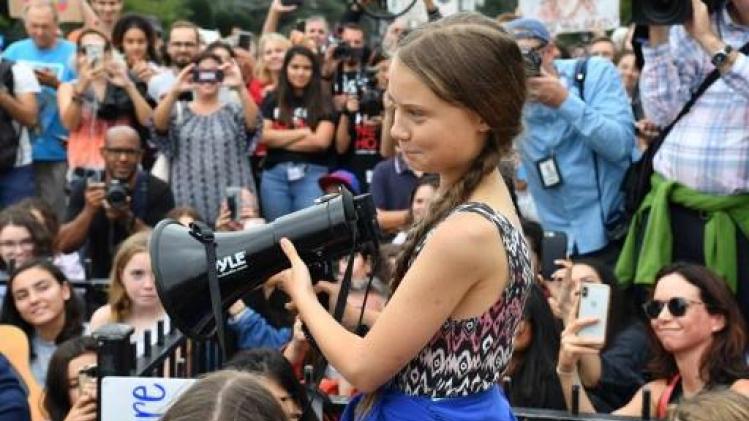 Greta Thunberg voert met enkele honderden medestanders actie voor het Witte Huis