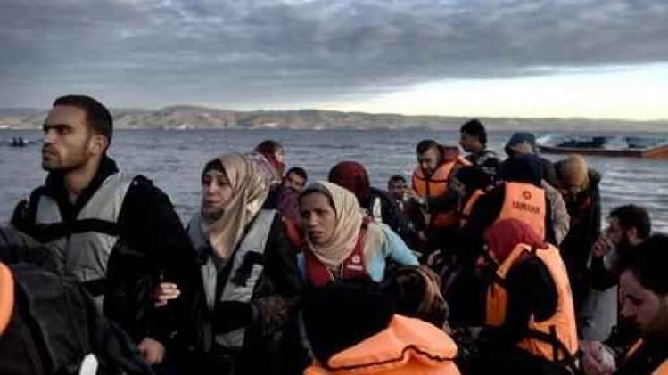 Voor het eerst in twee weken vluchtelingen teruggestuurd naar Turkije