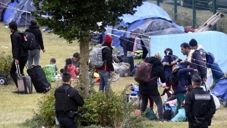 Evacuatie migrantenkamp Grande-Synthe gestart