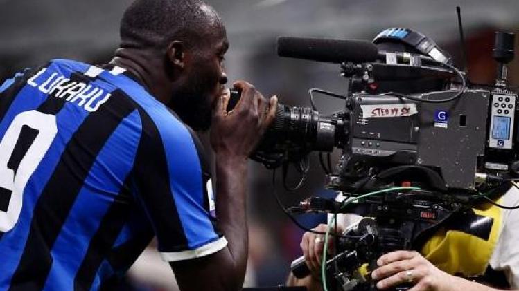Belgen in het buitenland - Lukaku helpt Inter met doelpunt aan zege in Milanese derby