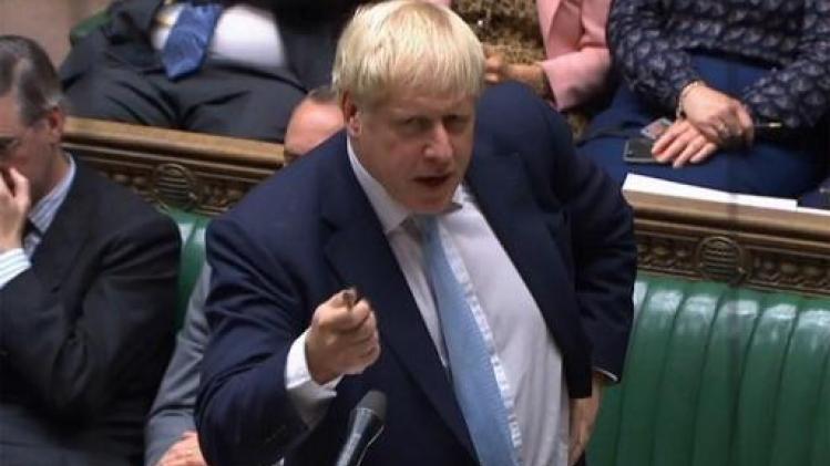 Johnson zal EU in brief om uitstel vragen als er geen deal uit de bus komt