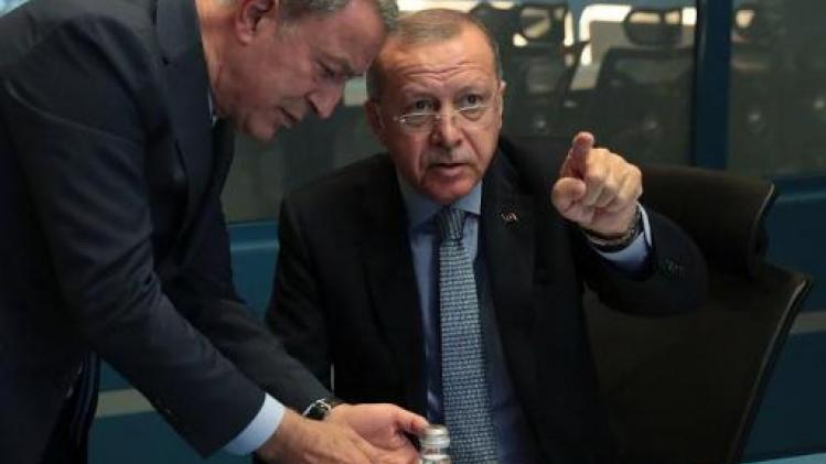 Erdogan dreigt ermee "poorten open te zetten" voor migranten naar Europa