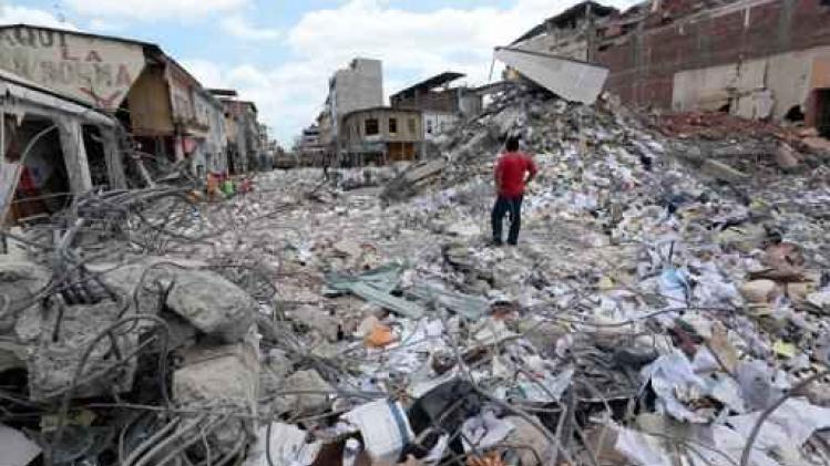 Aardbeving Ecuador - Belastingen gaan omhoog om heropbouw na aardbeving te kunnen financieren