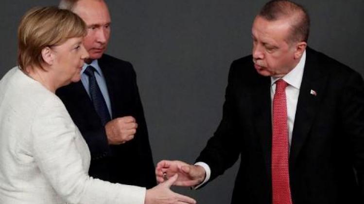Merkel eist "onmiddellijke beëindiging" van Turkse invasie in Syrië
