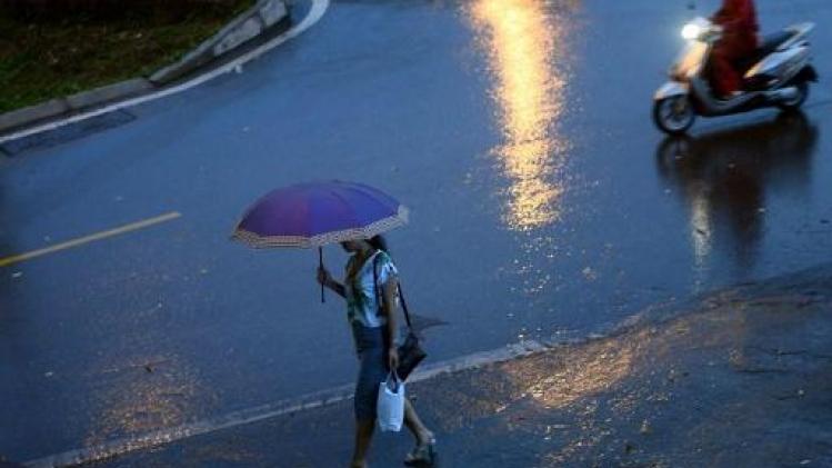 Hevige regen eist drie slachtoffers in Vietnam