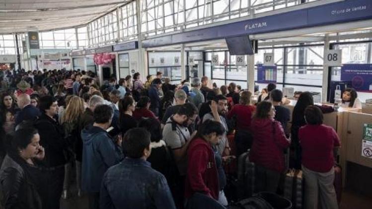 Passagiers geblokeerd op luchthaven van Santiago