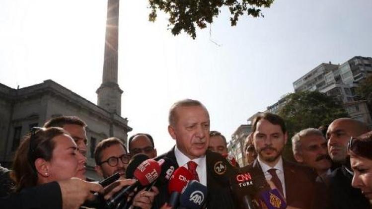 Erdogan beschuldigt westen van "meeheulen met terroristen"
