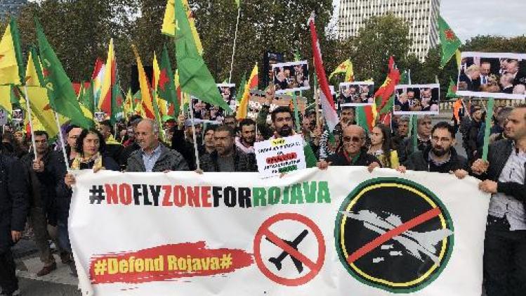 1.400 Koerden trekken door Brussel voor no-flyzone boven Noordoost-Syrië