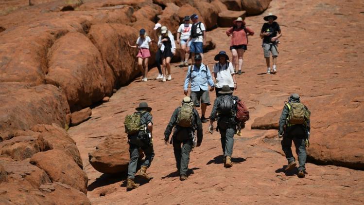 Australische berg Uluru voorgoed gesloten voor toeristen