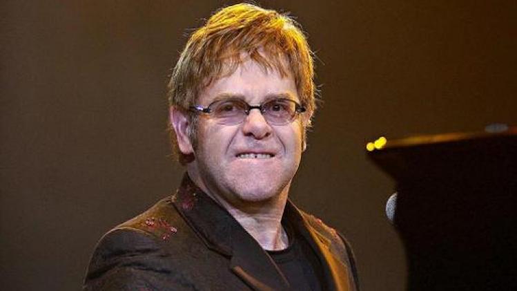 Zieke Elton John geeft forfait voor optreden in de VS