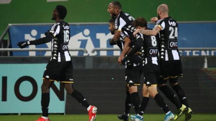 Jupiler Pro League - Charleroi knokt zich met tien man voorbij KV Oostende naar top zes