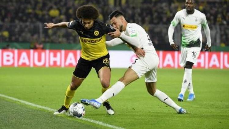 Belgen in het buitenland - Thorgan Hazard geeft assist voor winning goal van Dortmund in bekerduel tegen Gladbach