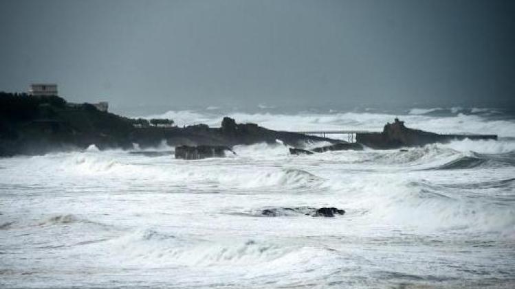 Onweer zet 100.000 gezinnen zonder stroom in zuidwesten van Frankrijk