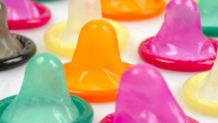 Winkeldievegge stal voor 1.400 euro aan condooms en glijmiddel