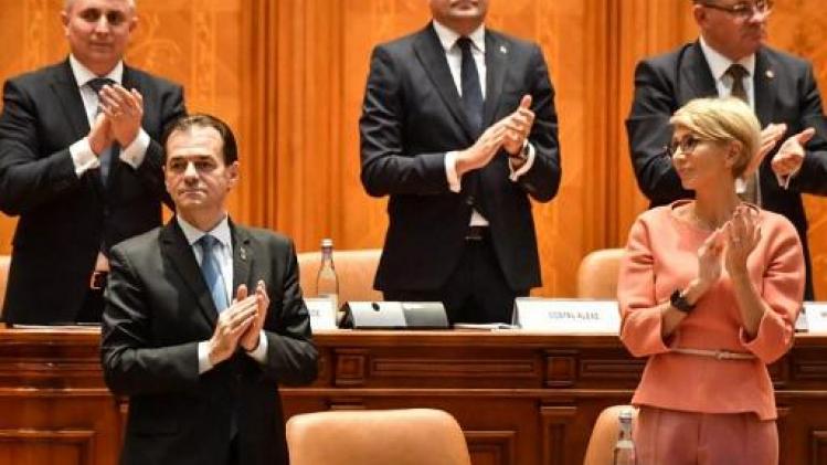 Roemeens parlement geeft nieuwe regering nipt het vertrouwen