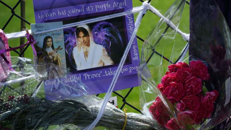 Minneapolis area mourns death of musician Prince