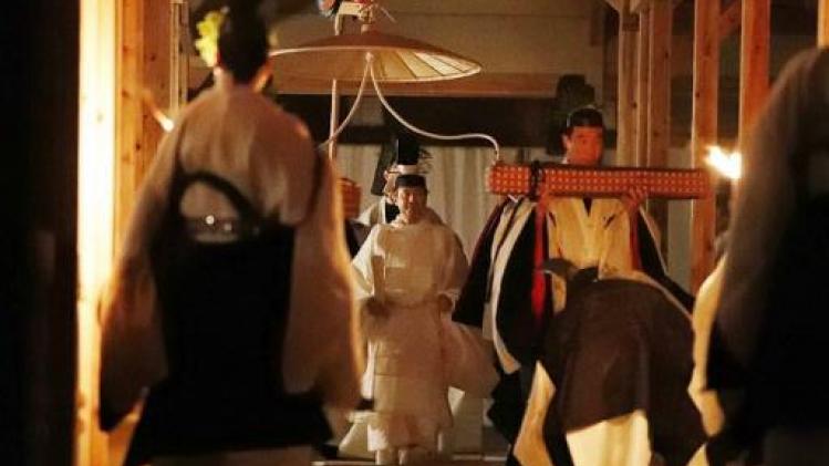 Japanse keizer voltooit nachtelijke ceremonie voor troonsopvolging
