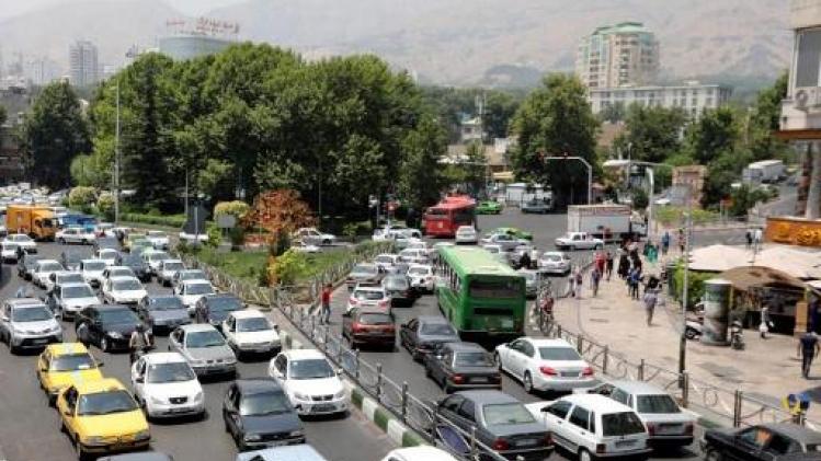 Iran rantsoeneert benzine
