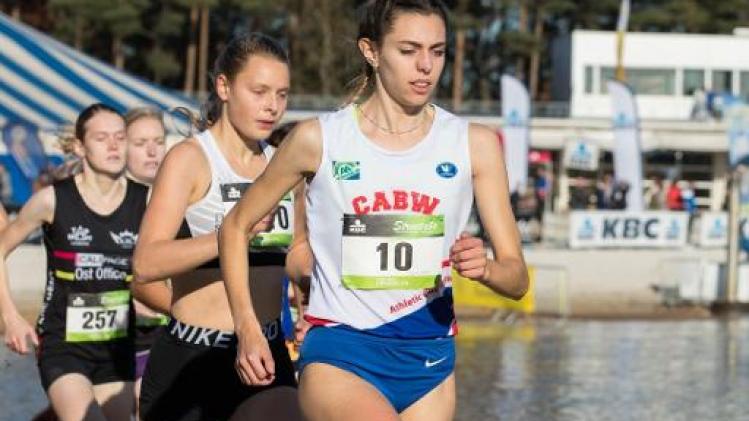 CrossCup Roeselare: Vanessa Scaunet verrast favorieten in korte cross en mag naar EK
