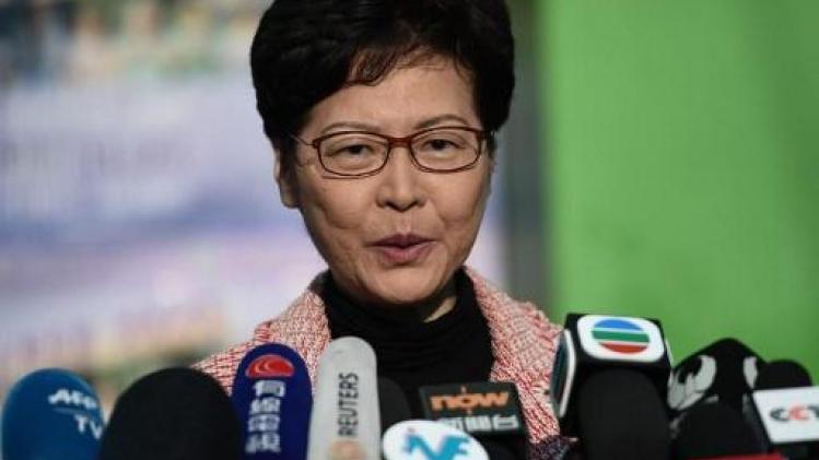 Onrust Hongkong - Lam belooft "nederig" te luisteren na overwinning van prodemocraten bij verkiezingen