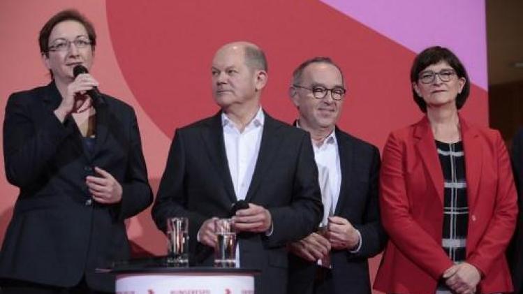 Vicekanselier van Merkel verliest verkiezing SPD-voorzitterschap