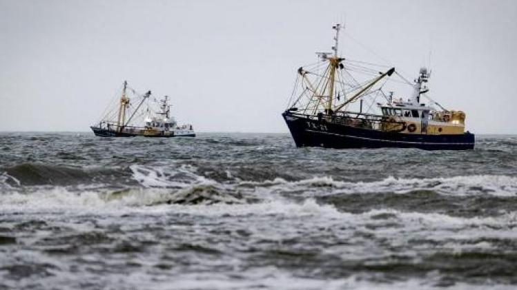 Gezonken vissersboot - Zoeken naar opvarenden viskotter gaat zondag verder