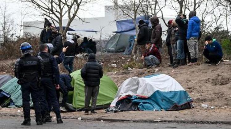 Franse ordediensten ontruimen vluchtelingenkamp nabij Calais