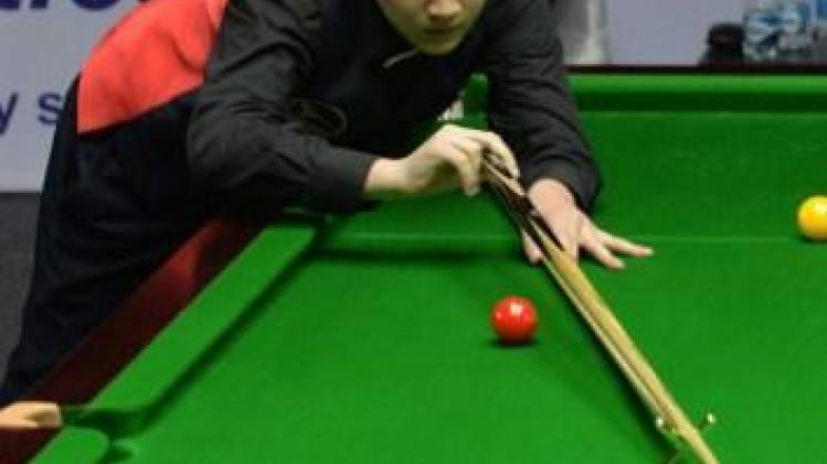 UK Championship snooker - Chinees talent Yan Bingtao zet Neil Robertson te kijk