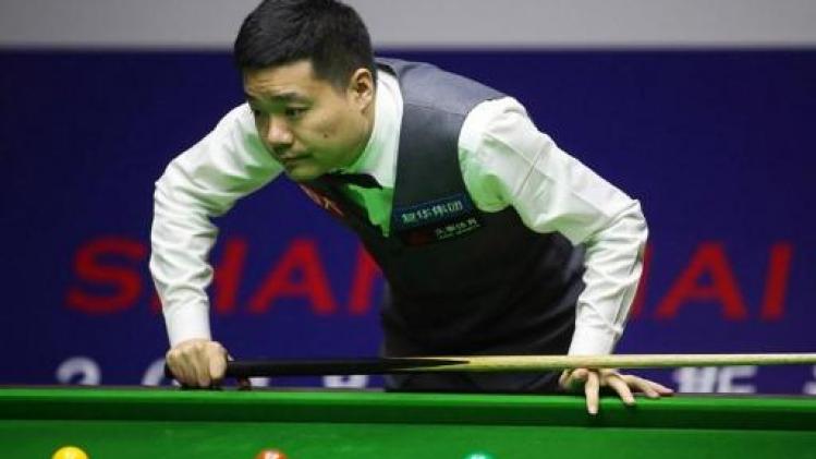 UK Championship snooker - Ding Junhui eerste finalist na 6-2 winst tegen landgenoot Yan Bingtao