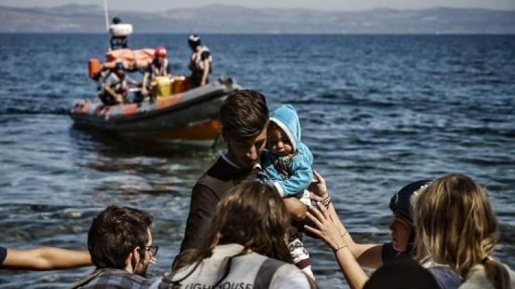 Honderden migranten uit Egeïsche Zee gered