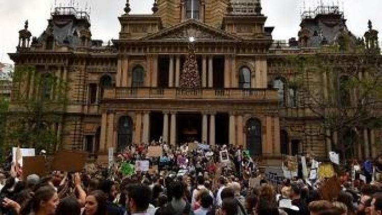 Duizenden mensen betogen in Sydney tegen klimaatverandering en aanhoudende luchtvervuiling