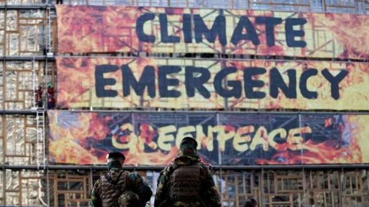 Greenpeace zet gebouw Europese Raad in vuur en vlam