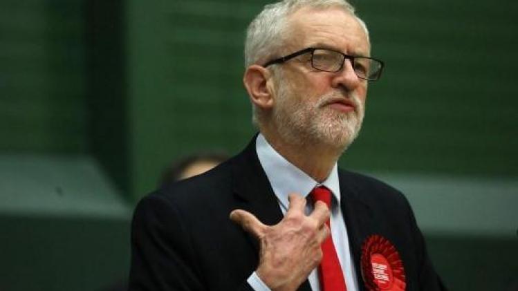 Labour-leider Corbyn excuseert zich voor nederlaag