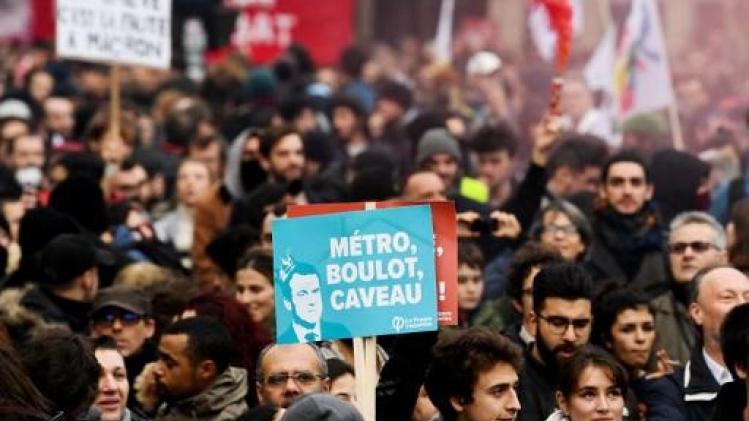 Vakbonden komen eensgezind op straat om Franse regering te doen toegeven
