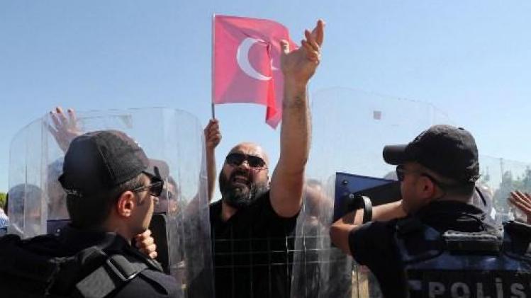 Turkije pakt honderd vermoedelijke IS-aanhangers op bij razzia's