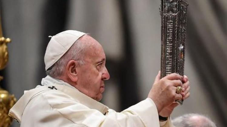 Paus verontschuldigt zich om "geduld verliezen" na te stevige handdruk