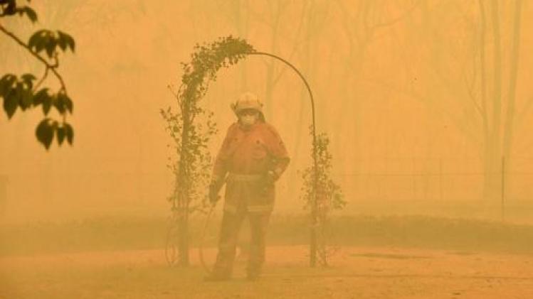 Bosbranden in Nieuw-Zeeland terwijl brandweerlui Australië helpen blussen
