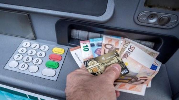 Grootbanken gaan bank-neutrale geldautomaten bouwen