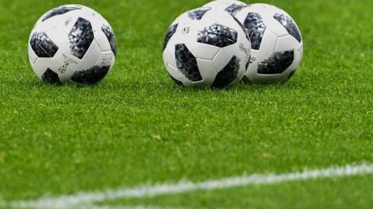 Serie A - Scheidsrechter stelt aftrap in Hellas Verona-Genoa uit door scheve veldlijnen