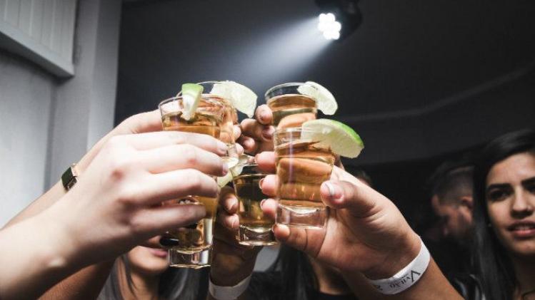 Leerlingen drinken minder vaak, maar worden niet minder dronken