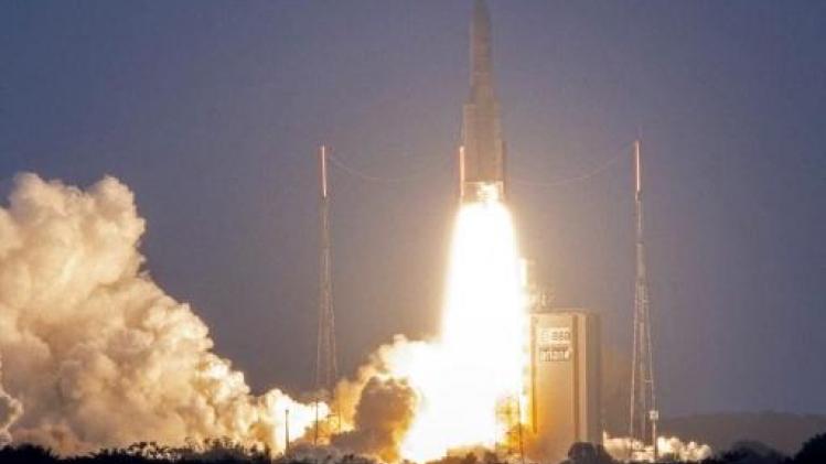 Europese Ariane-raket lanceert succesvol twee telecomsatellieten