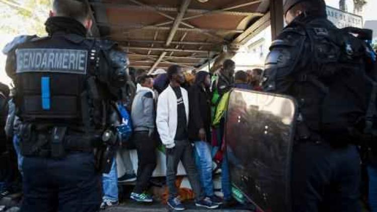 Vluchtelingenkamp met meer dan duizend mensen opnieuw ontruimd in Parijs
