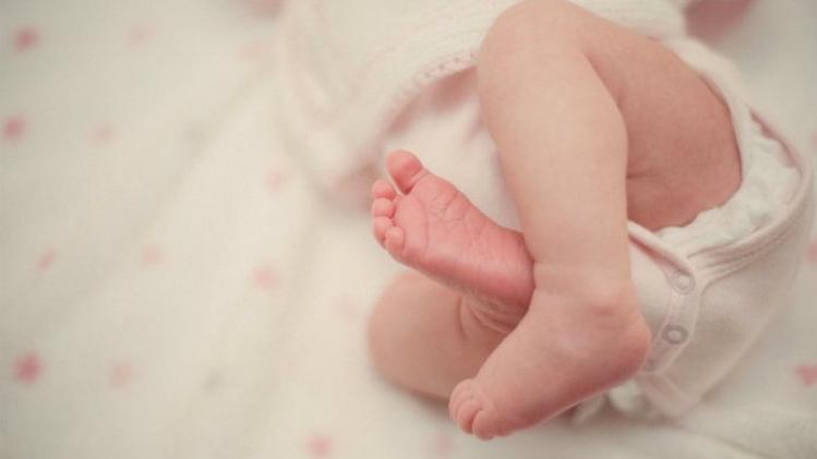 BIZAR. Poolse baby wordt geboren met 3,2 promille alcohol in bloed en overlijdt 3 weken later