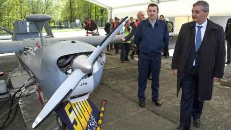 Defensie toont onbemande vliegtuigjes die Antwerpse haven mee bewaken