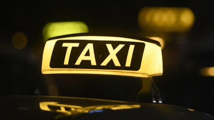 Amsterdamse taxi's krijgen een vrouwelijker tintje