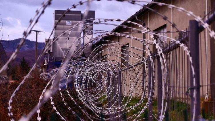 BIZAR. Noord-Ierland laat ongeveer 200 gedetineerden vrij door coronavirus
