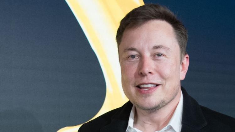 Elon Musk pushes for US economy to reopen