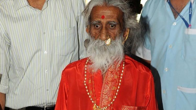 Indiaase man die 80 jaar lang niet at of dronk, overleden