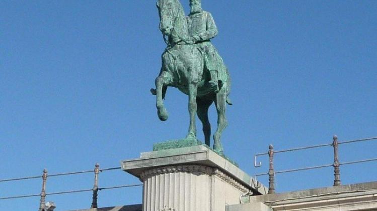 Bart Tommelein wil standbeeld Leopold II in Oostende niet verwijderen