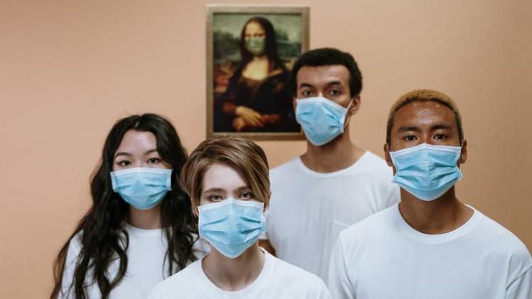 TikTokster met ademhalingsproblemen bewijst dat iedereen een mondmasker kan dragen